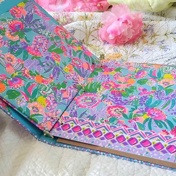 Extra Last One - Lilly Pulitzer binder folder - summer colorful โจ๏ธ - Picture 6 of 7